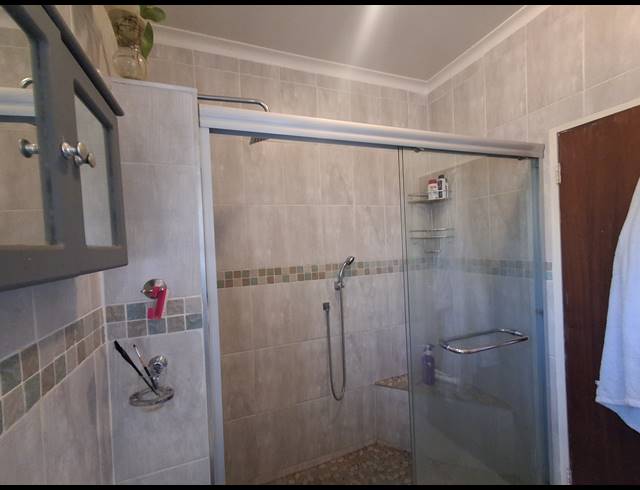 4 BEDROOM FREESTANDING FOR SALE IN STILFONTEIN EXT 4